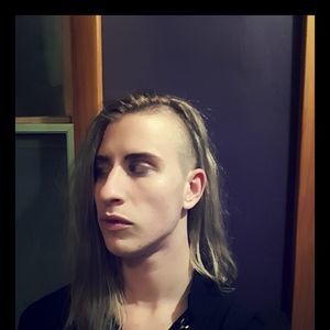 Meet your Posher, Adrian